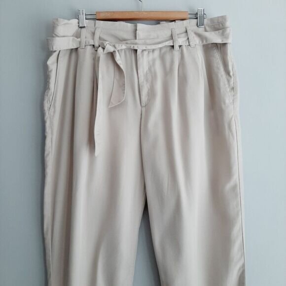 GAP Paper-Bag High Waist Tie Belt Lightweight Crop Pants Cream Sz 16 - Picture 2 of 9